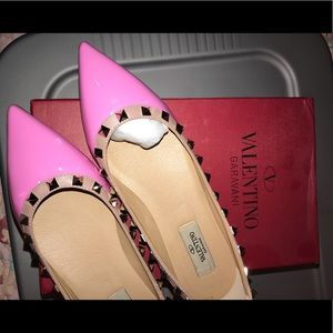 Hot pink Valentino rock stud flats